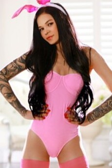 Daniella (22) London Escort