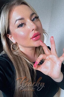 Marietta, Knightsbridge, Russian Escort